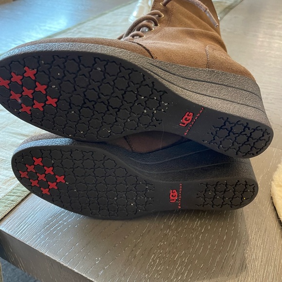 UGG Classic Brown Waterproof Lace up boots with standup collar . - Picture 7 of 7